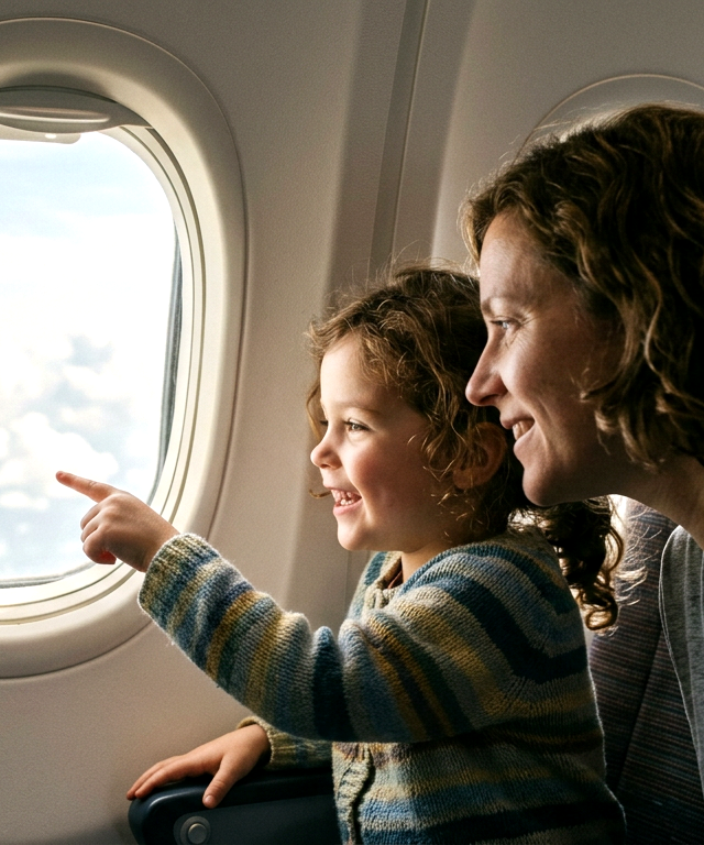 Airplane Window Cloud Zoo — On-the-Go & Waiting activity for ages 3–9 years (indoor, 15 min)
